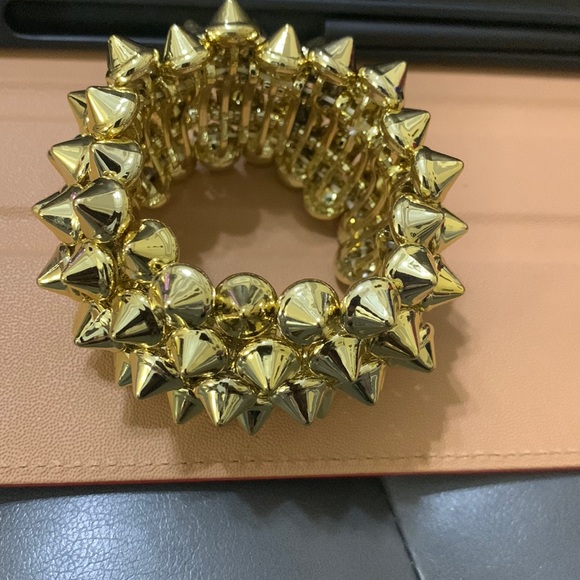 Jewelry - 🤩Wide Spiked Bracelet (Gold)